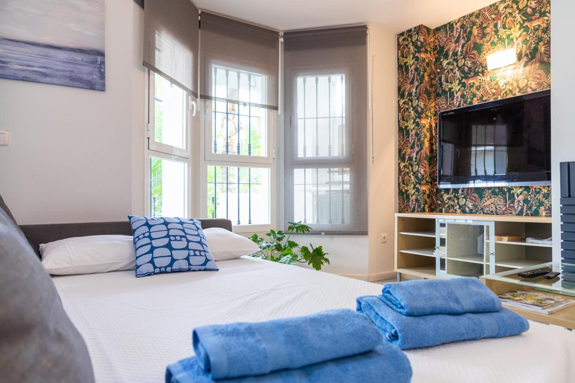 Ab Properties - Design Penthouse Marbella - Puerto Banus - Golden Mile - Pool And Tropical Garden View Экстерьер фото